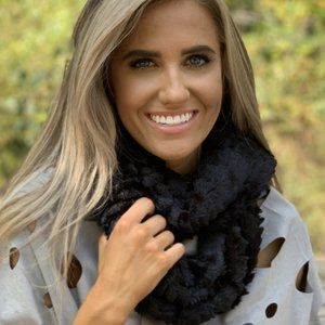 Fashionable Infinity Lightweight Scarf - Black